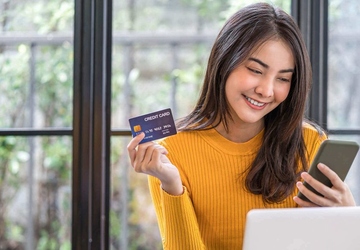 5 Credit Card Tips to Earn $200 in Rewards